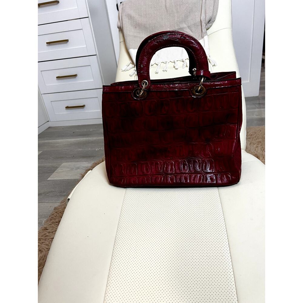 Red Croc Embossed Structured Purse Gold